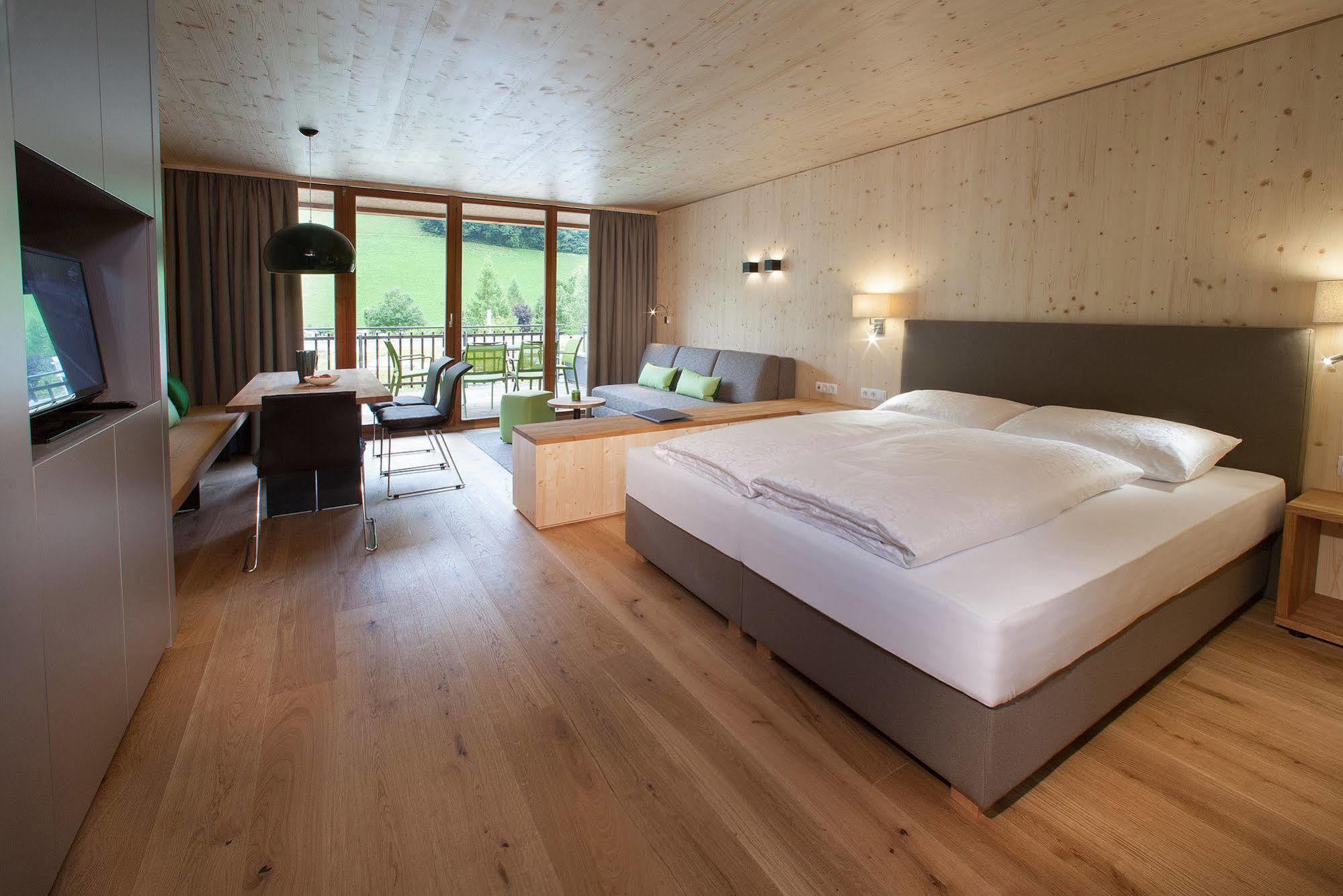 Natuerlich Hell. Aparthotel & Camping Fügen Zewnętrze zdjęcie